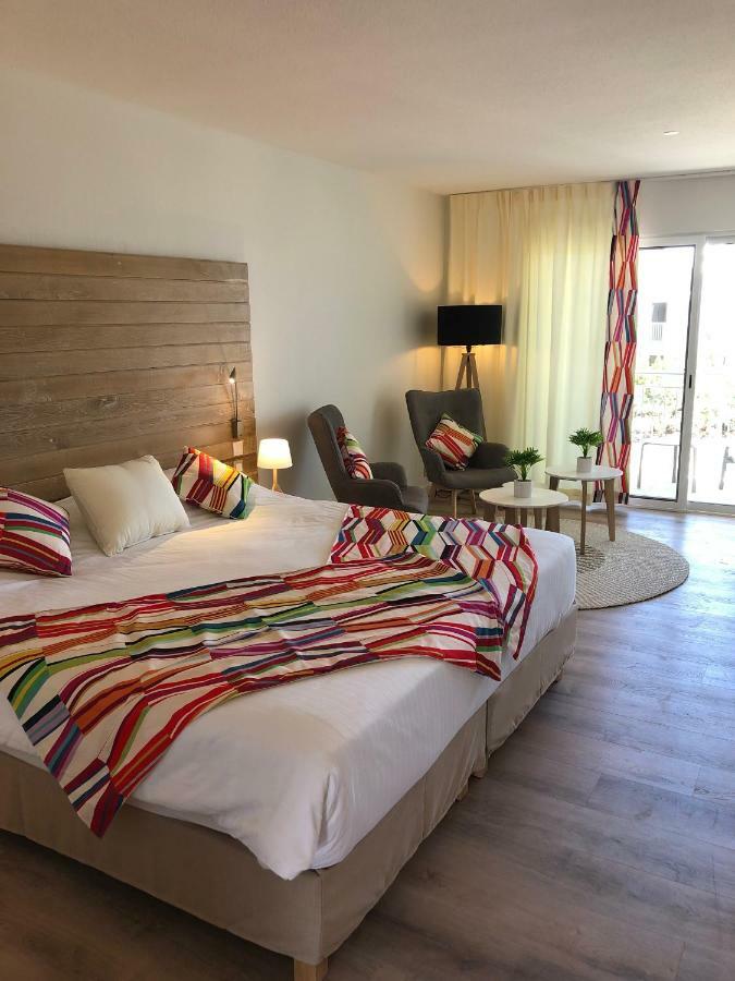 La Playa Orient Bay Hotel Екстериор снимка